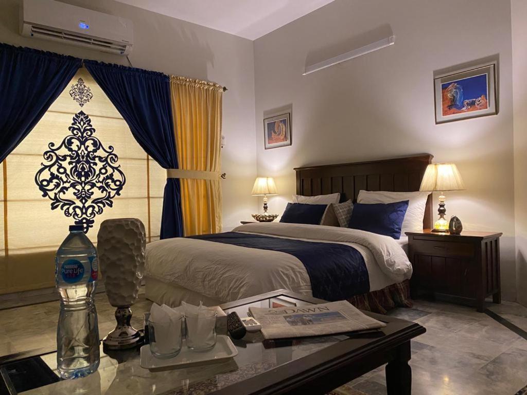 Zaib Guest House E-11 อิสลามาบัด ภายนอก รูปภาพ